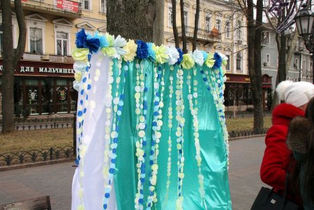 В лучших рождественских традициях: в Горсаду проходит благотворительная ярмарка (фото)