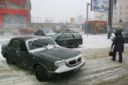 Одессу заметает снегом (фоторепортаж)