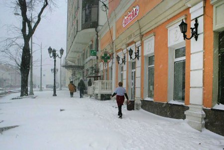 Одессу заметает снегом (фоторепортаж)