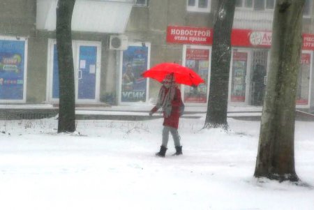 Одессу заметает снегом (фоторепортаж)