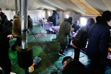 Пункты обогрева приняли больше тысячи человек (фоторепортаж)