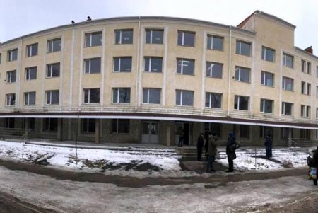  «Известная трасса», Дворец спорта и Центр админуслуг: губернатор посетил южные районы Одесской области (фото) 