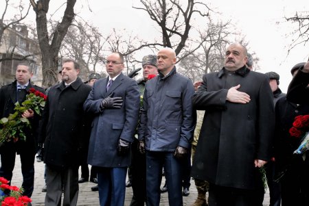Жестокий урок для будущих поколений: в Одессе почтили память жертв Холокоста (фото)