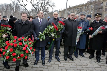 Жестокий урок для будущих поколений: в Одессе почтили память жертв Холокоста (фото)