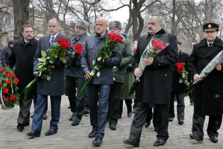 Жестокий урок для будущих поколений: в Одессе почтили память жертв Холокоста (фото)