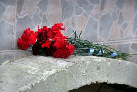 Одесситы почтили память Героев Крут (фоторепортаж)