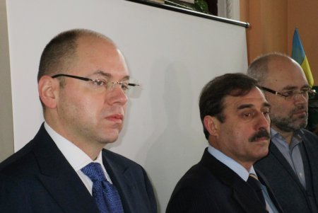 Новые автомобили скорой медицинской помощи отправились в южные районы Одесского региона (фото)