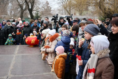Красный Огненный Петух принимал гостей (фоторепортаж)