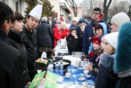 Красный Огненный Петух принимал гостей (фоторепортаж)