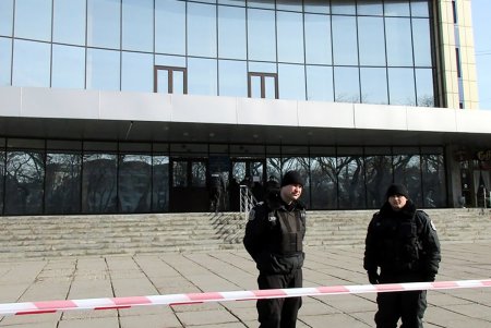 Минирование здания Облгосадминистрации оказалось фейковым (фото)