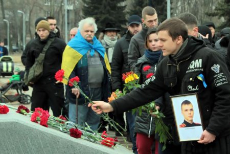 Одесситы вспомнили Героев Небесной сотни (фоторепортаж) 