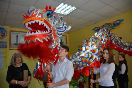 Китайские партнеры подарили одесским школьникам современные компьютеры (фото)