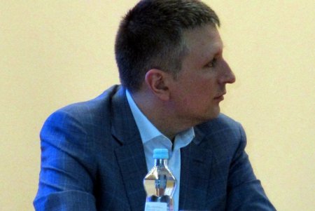 Глава Суворовской райадминистрации отчитался о работе перед жителями района (фото)