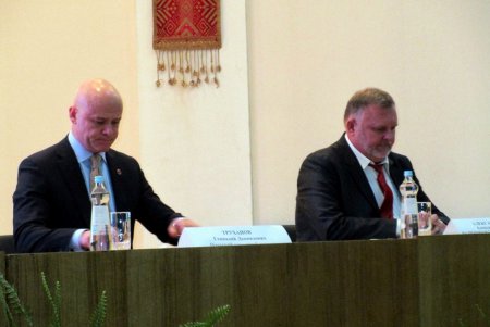 Глава Суворовской райадминистрации отчитался о работе перед жителями района (фото)