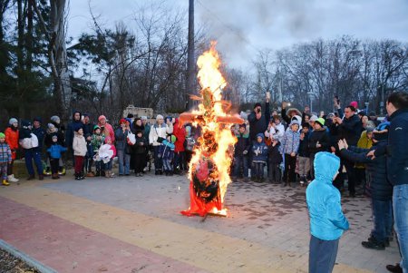 В Одессе проводили Масленицу (фото)