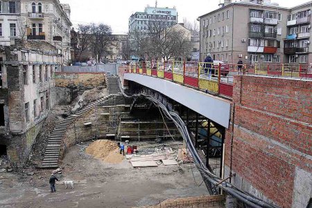Мосту Коцебу очнулся от затяжной зимней спячки (фоторепортаж)