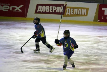 В Одессе состоялся хоккейный турнир на большом льду (фоторепортаж)  