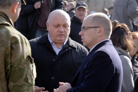 В день рождения Кобзаря к его монументу в парке Шевченко легли цветы (фоторепортаж)