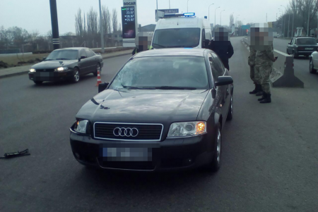 У кафе «За рулем» в результате ДТП одесситка получила значительные травмы (фото) 