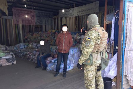 В Одессе пограничники обнаружили очередную партию нелегалов (фото)