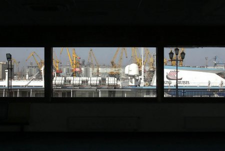 Морской вокзал Одессы преобразился (фоторепортаж)