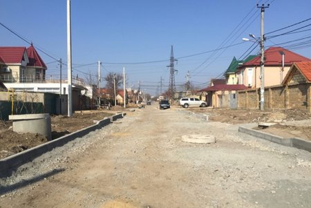 Продолжается капитальный ремонт улицы Толбухина (фото)