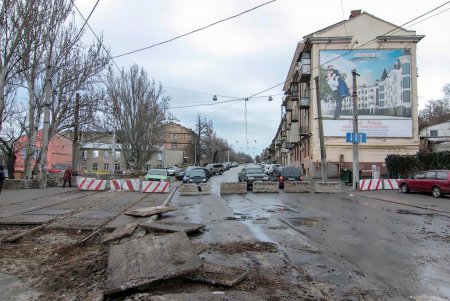Одесса переживает большие дорожно-ремонтные работы (фоторепортаж)