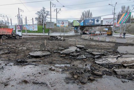 Одесса переживает большие дорожно-ремонтные работы (фоторепортаж)