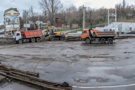 Одесса переживает большие дорожно-ремонтные работы (фоторепортаж)