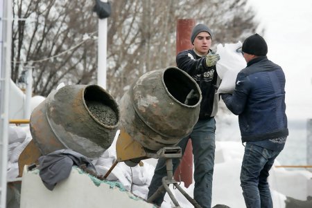 Одесская Аркадия готовится к новому сезону (фоторепортаж)