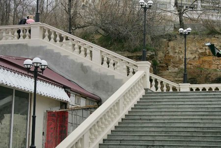 Одесская Аркадия готовится к новому сезону (фоторепортаж)