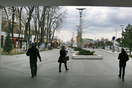 Одесская Аркадия готовится к новому сезону (фоторепортаж)
