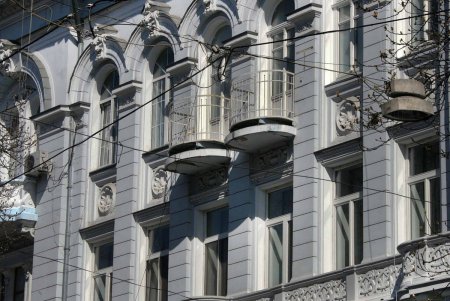 Шедевральный дом с балконом-рекордсменом (фотопрогулка)