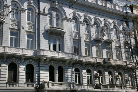 Шедевральный дом с балконом-рекордсменом (фотопрогулка)