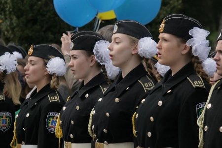 На Аллею Славы встал Почетный караул (фоторепортаж)