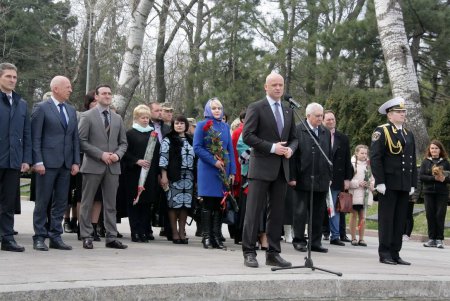 На Аллею Славы встал Почетный караул (фоторепортаж)