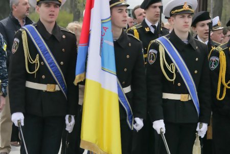 На Аллею Славы встал Почетный караул (фоторепортаж)