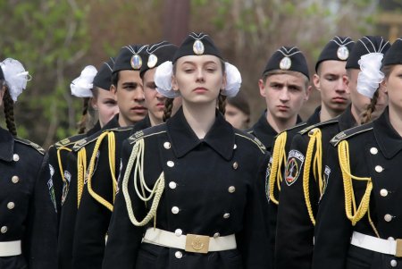 На Аллею Славы встал Почетный караул (фоторепортаж)