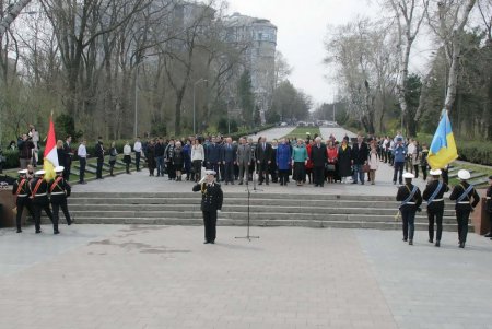 На Аллею Славы встал Почетный караул (фоторепортаж)