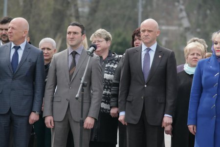 На Аллею Славы встал Почетный караул (фоторепортаж)