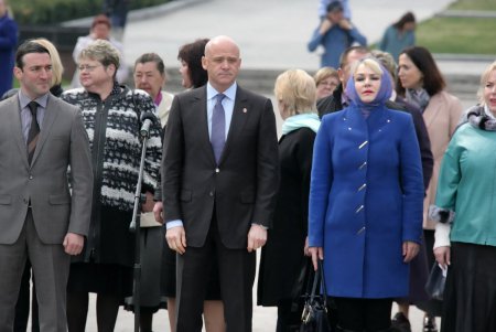 На Аллею Славы встал Почетный караул (фоторепортаж)