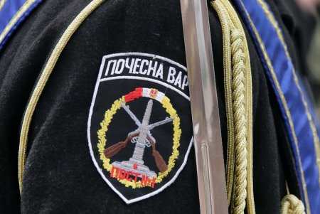 На Аллею Славы встал Почетный караул (фоторепортаж)