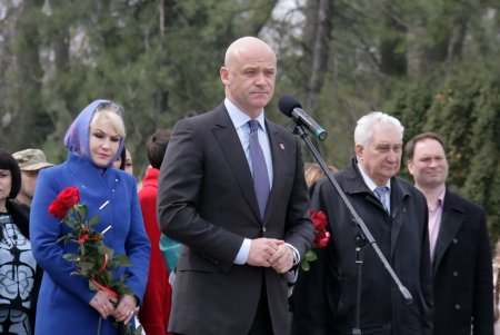 На Аллею Славы встал Почетный караул (фоторепортаж)
