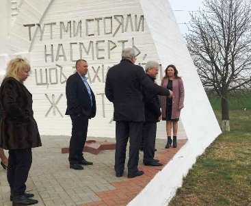 Первый вице-мэр Одессы проверил состояние памятных монументов Пояса Славы (фото)