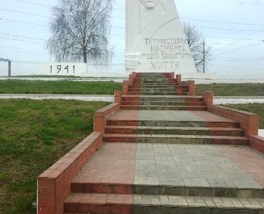 Первый вице-мэр Одессы проверил состояние памятных монументов Пояса Славы (фото)