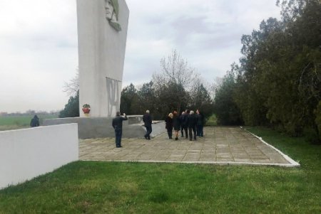 Первый вице-мэр Одессы проверил состояние памятных монументов Пояса Славы (фото)
