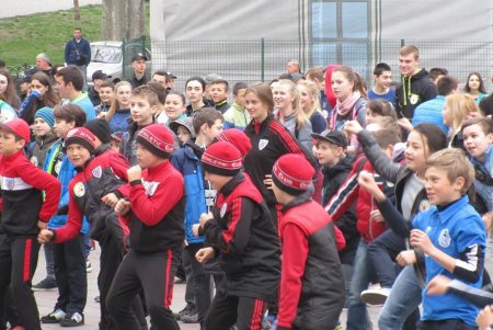 Одесситы встретили Всемирный день здоровья общегородской зарядкой (фото)