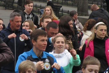 Одесситы встретили Всемирный день здоровья общегородской зарядкой (фото)