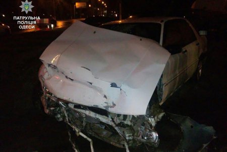 ДТП в Одессе с участием 4 транспортных средств: двое пострадавших (фото) 