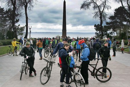 35-я одесская «Велосотка» отправилась в исторический путь (фоторепортаж)